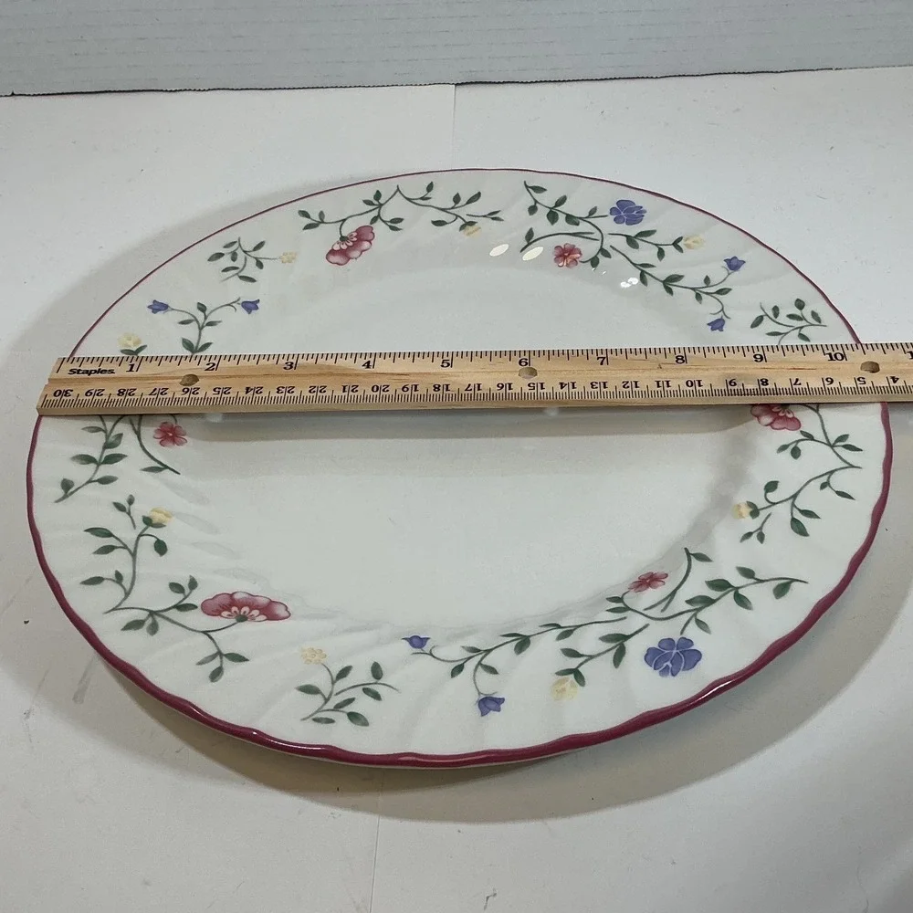 Johnson Brothers Summer Chintz Dinner Plates England Floral Swirl Rim 10.5 Inch